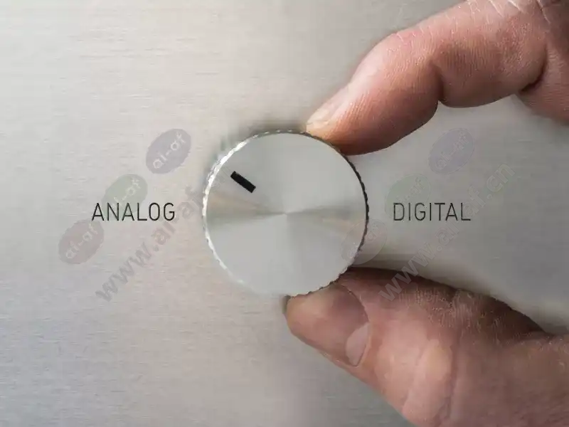 analog_digital_1903_hi_2600x1950px.png.webp