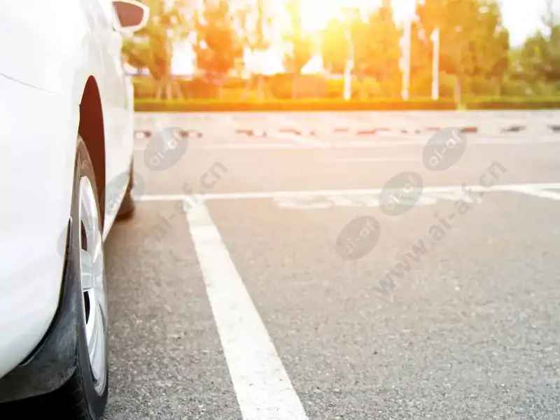 car_parking_lot_sunshine_2600x1950_2107-%281%29.jpg.webp