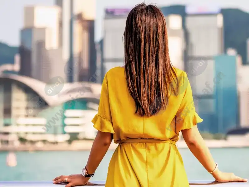 city_woman_looking_2003_3840x1536.jpg.webp
