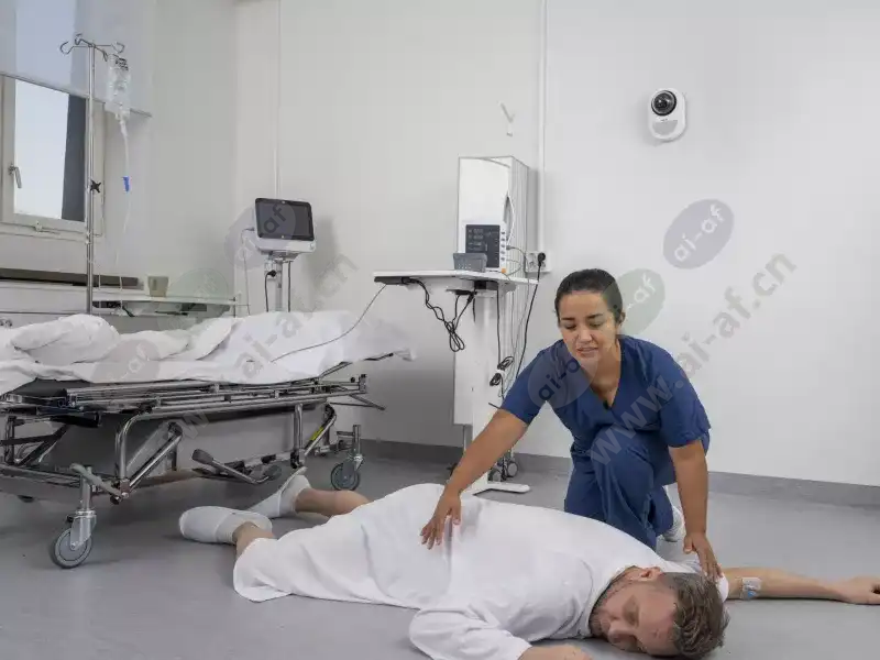 patient_fallen.jpg.webp