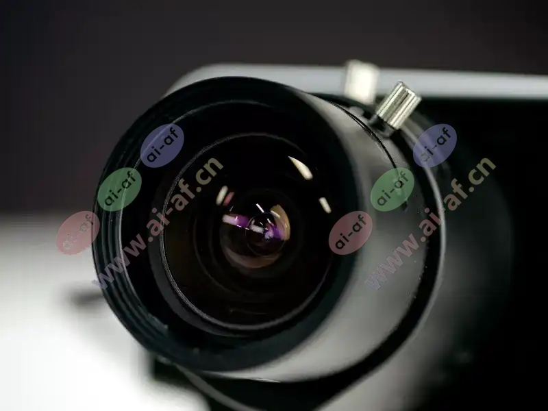 p1367_closeup_03_1706_1600x1200px.png.webp
